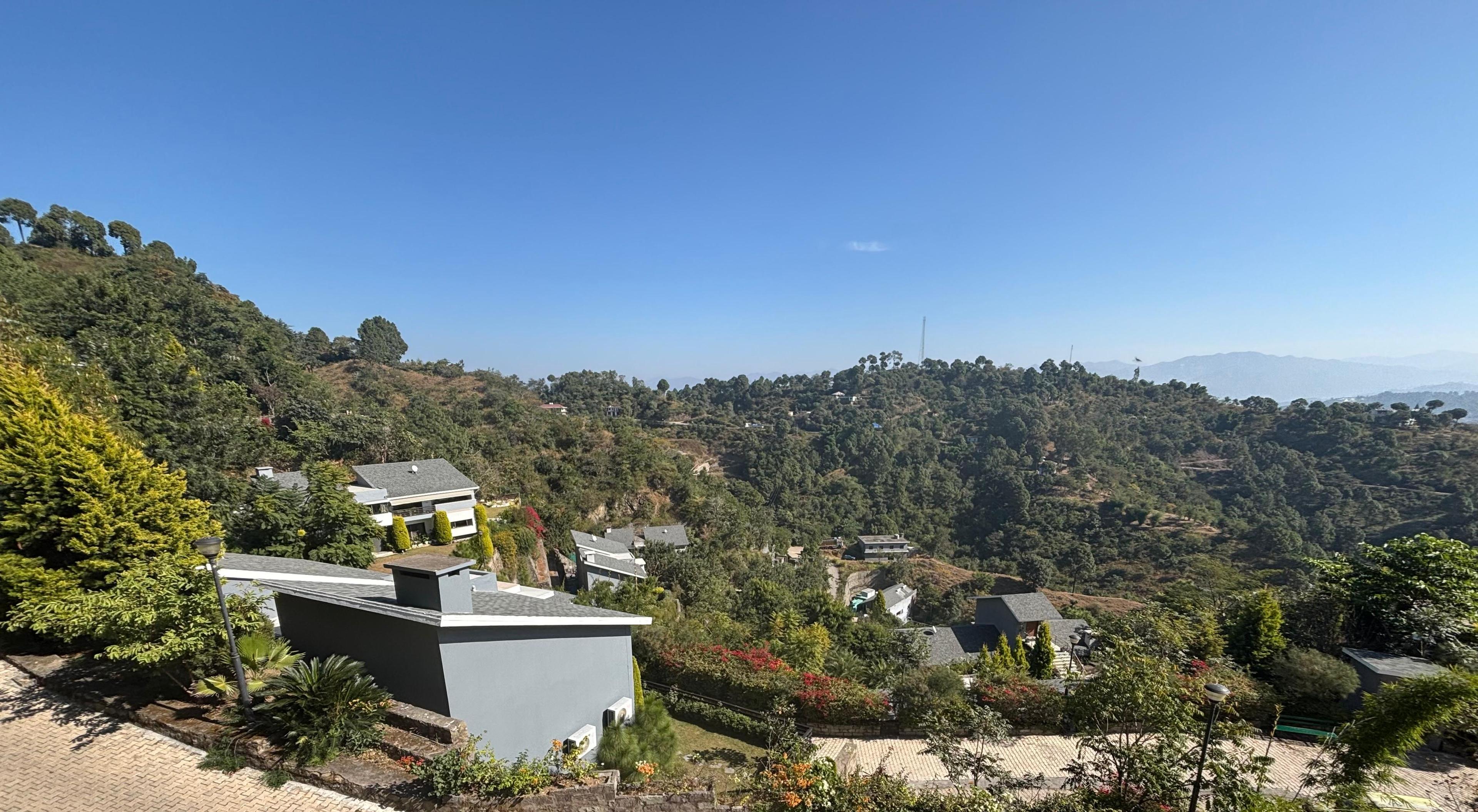 Luxury villa with infinity pool